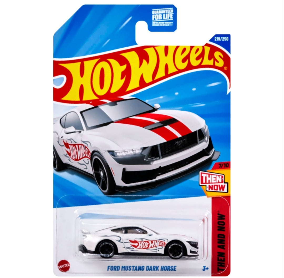 Ford Mustang Dark Horse