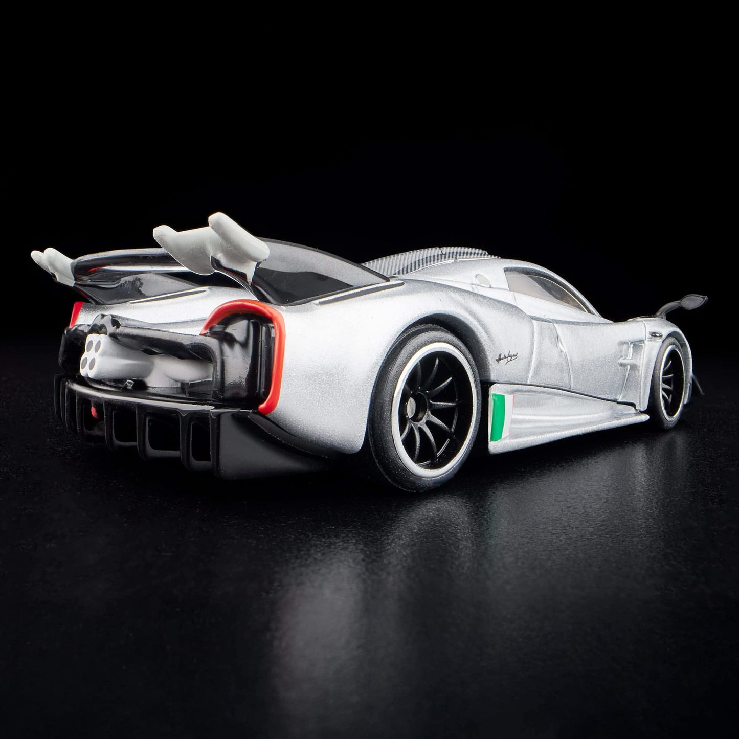 Hot Wheels RLC Exclusive – '21 Pagani Huayra R | Edición Limitada de Colección