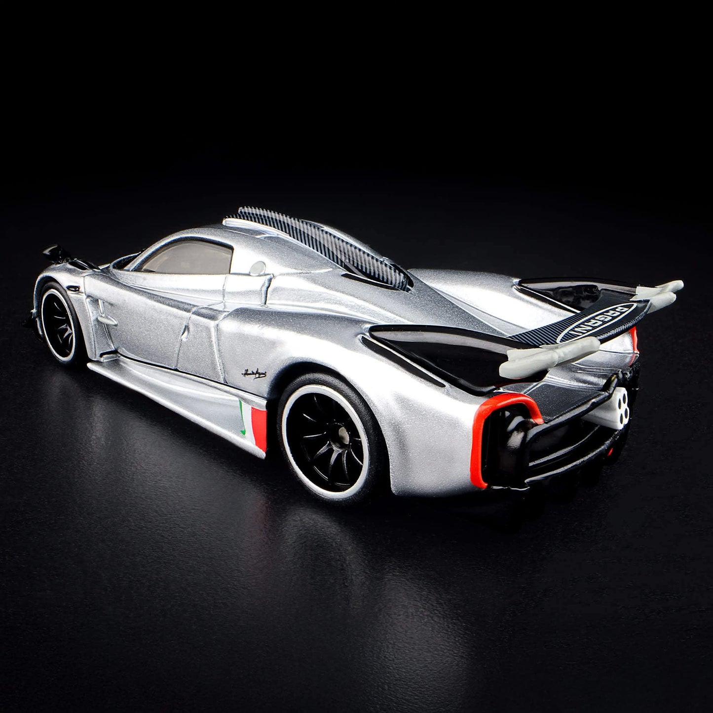 Hot Wheels RLC Exclusive – '21 Pagani Huayra R | Edición Limitada de Colección